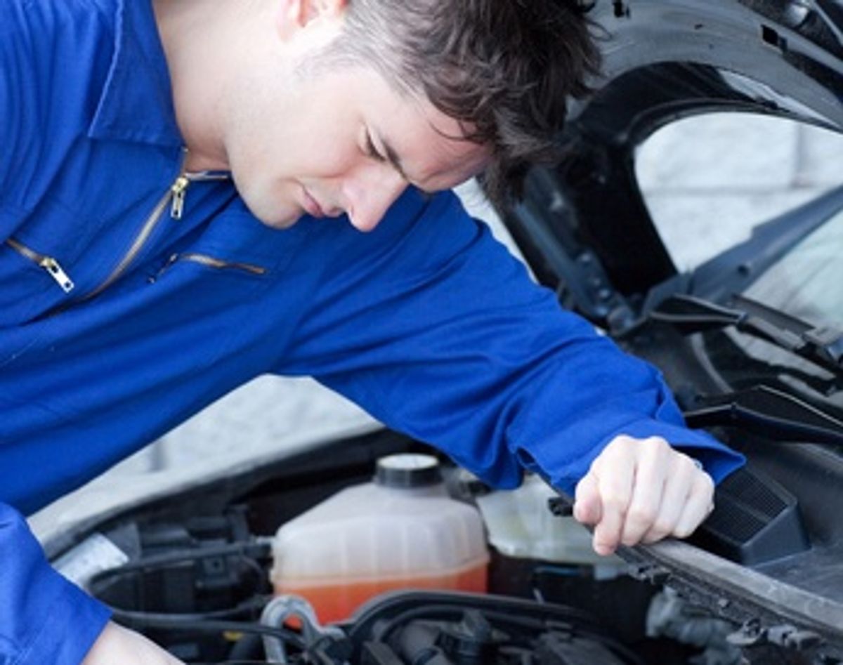Hvis din bil har et mærke-bestemt system, som der er problemer med, bør du altid tage bilen til en autoriseret mekaniker. Kilde: Reader’s Digest. Arkivfoto.