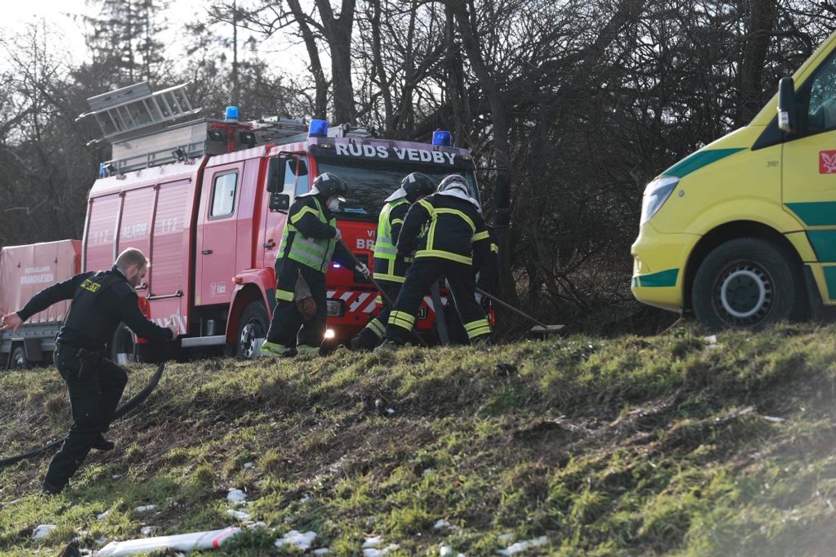 Politiet betragter ulykken som alvorlig. KLIK FOR FLERE BILLEDER. Foto: Presse-fotos.dk