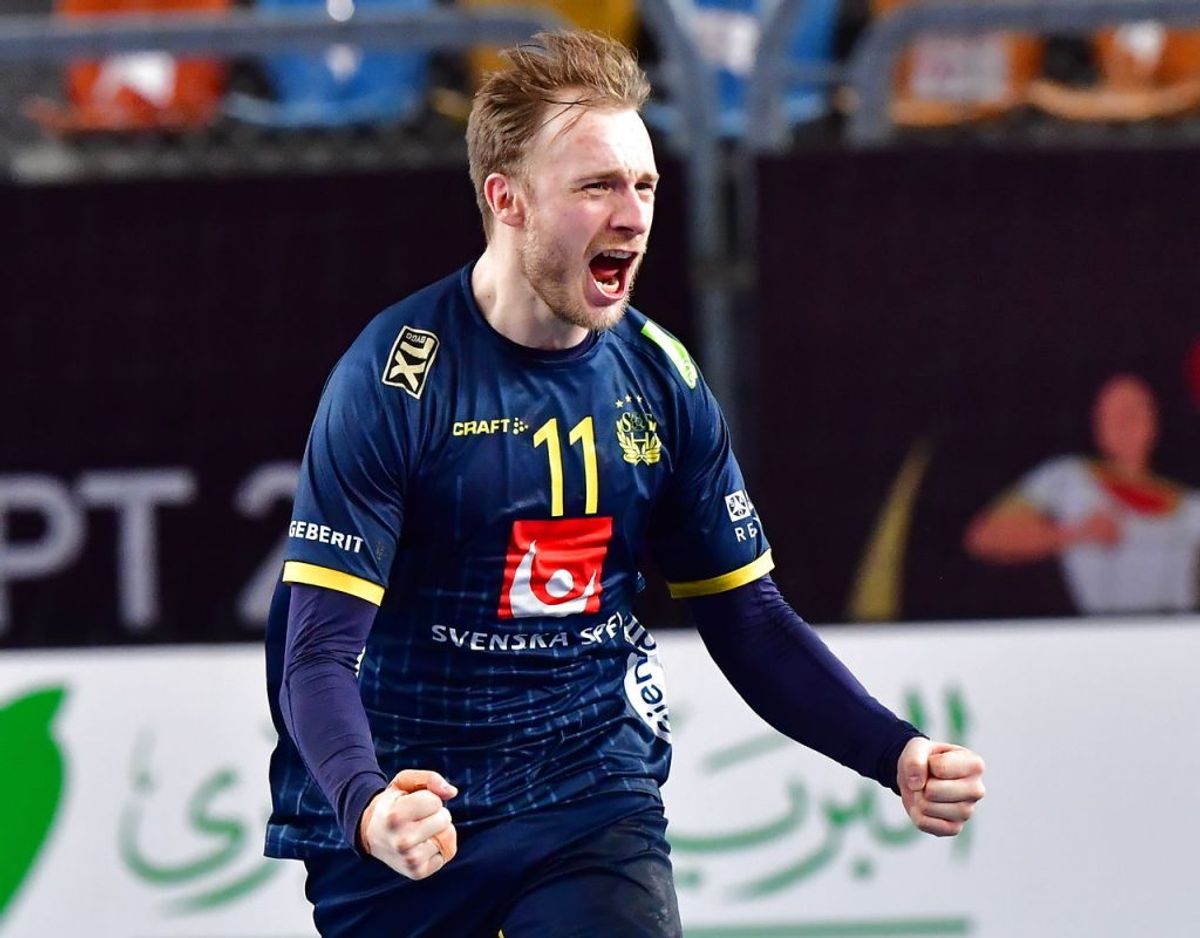 Sveriges Daniel Pettersson jubler efter mål under semifinalen mellem Frankrig og Sverige. Foto: Jonas Ekströmer/TT kod: 10030.