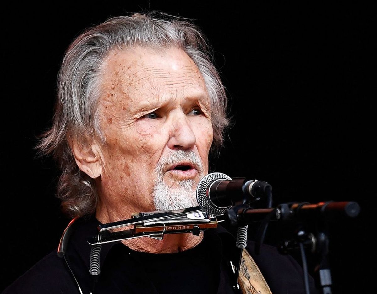 Kris Kristofferson takker af i stilhed. Foto: REUTERS/Dylan Martinez
