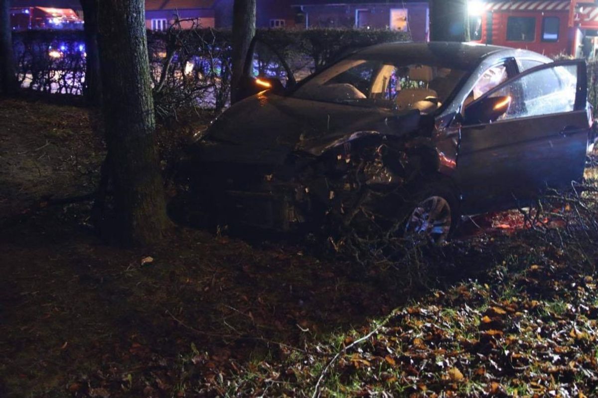 En 27-årig kvinde er sigtet for spritkørsel. Klik for flere billeder. Foto: Øxenholt Foto