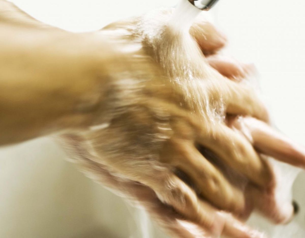 Du kan gøre følgende for at beskytte dig mod en virus som den nye Coronavirus:
Vask hænder hyppigt og grundigt med sæbe og vand. Brug evt. håndsprit. KLIK VIDERE OG SE FLERE GODE RÅD.  Genrefoto.