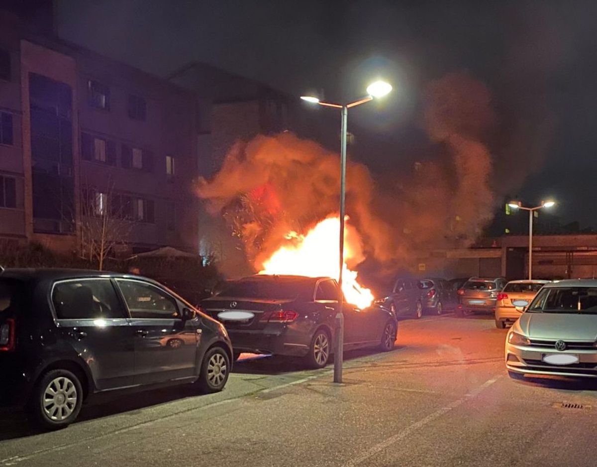 En tekniker skal en af de nærmeste dage finde ud af hvor og hvordan branden er påsat. Foto: Presse-fotos.dk.