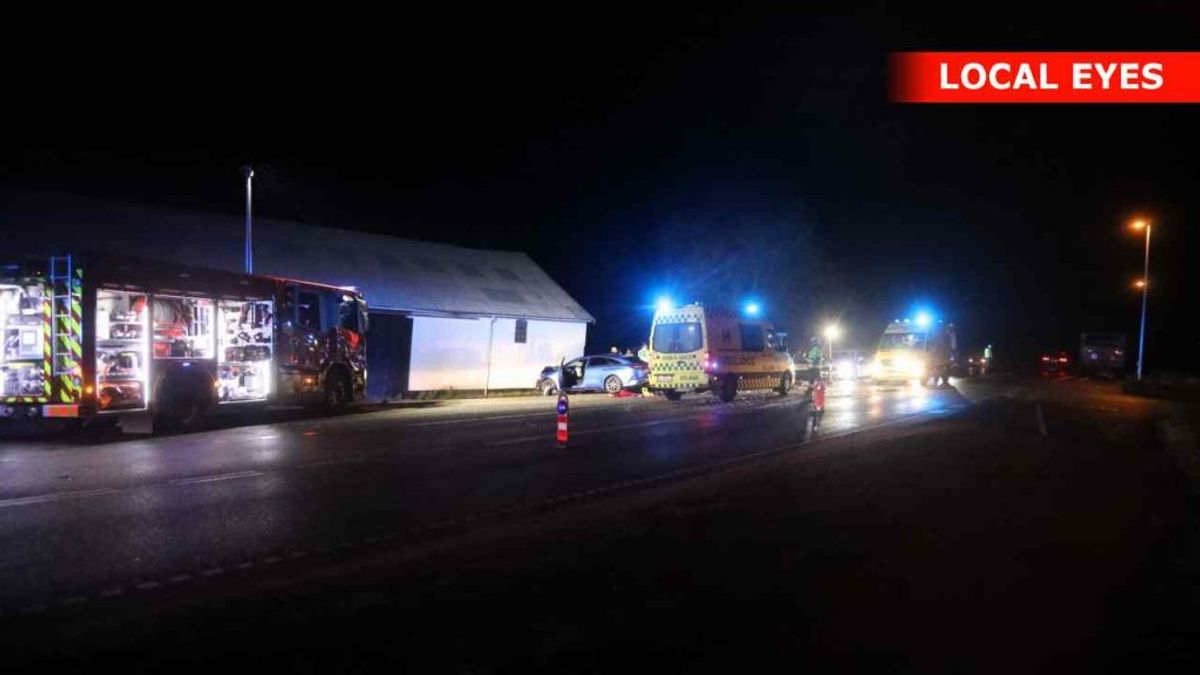 Fire kom på hospitalet – de tre teenagere. KLIK FOR FLERE BILLEDER. Foto: Localeyes.dk
