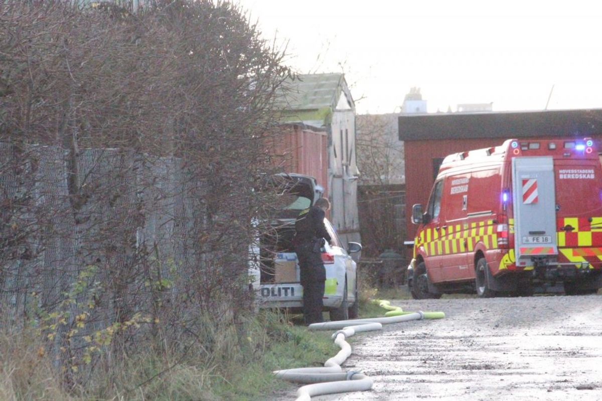 En båd er søndag brudt i brand. Foto: Presse-foto.dk.