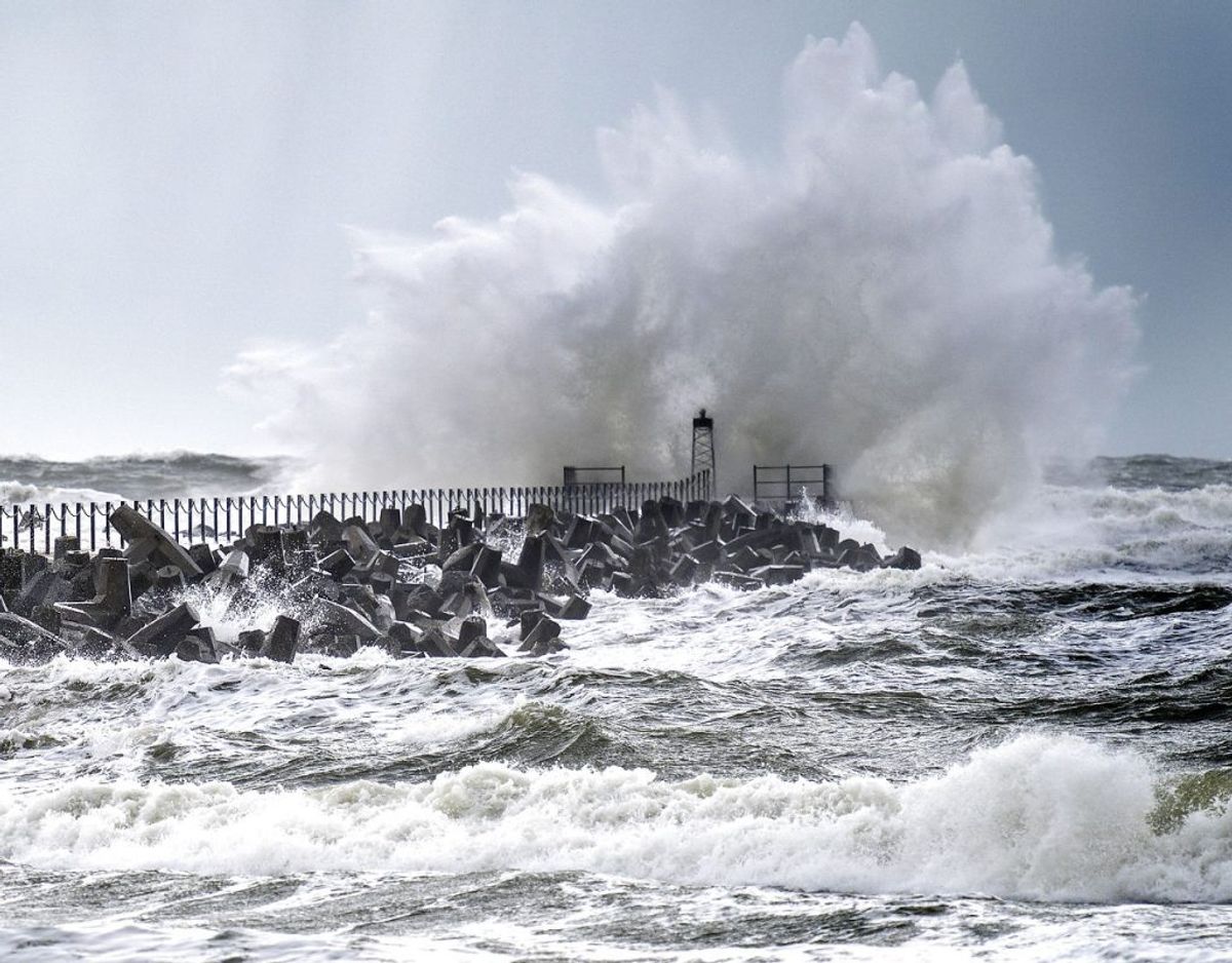 Vejret søndag viser sig fra sin barske side – især i det nordvestlige Jylland, hvor der kommer vindstød af stormstyrke. Arkivfoto: Henning Bagger/Ritzau Scanpix.