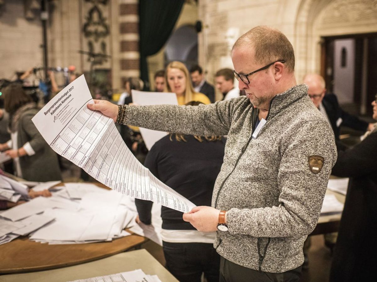 Der skal vælges nye medlemmer til de 98 byråd eller kommunalbestyrelser i de danske kommuner. (Foto: Asger Ladefoged/Scanpix 2017)