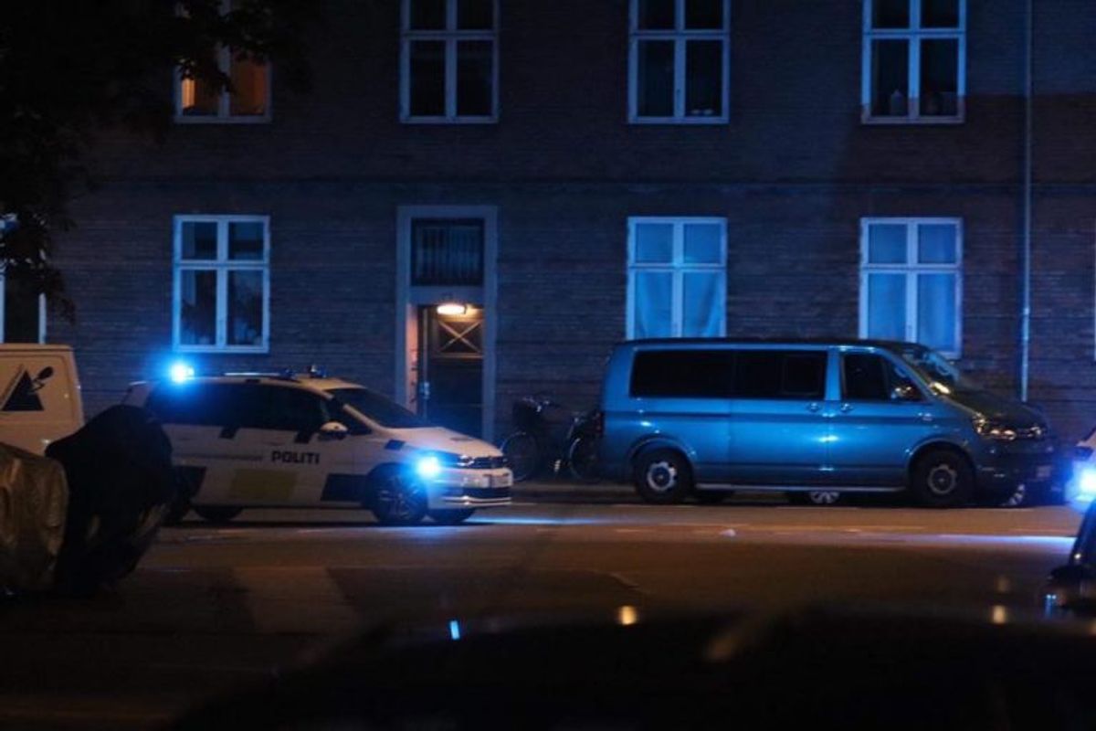 Politiet gennemførte massive undersøgelser på gerningsstedet. KLIK FOR FLERE BILLEDER AF ARBEJDET. Foto: Presse-fotos.dk