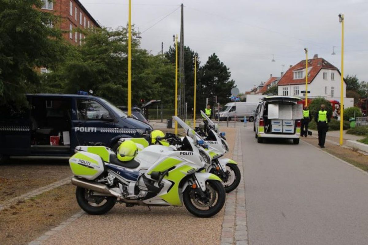 Politiet gennemførte massive undersøgelser på gerningsstedet. KLIK FOR FLERE BILLEDER AF ARBEJDET. Foto: Presse-fotos.dk