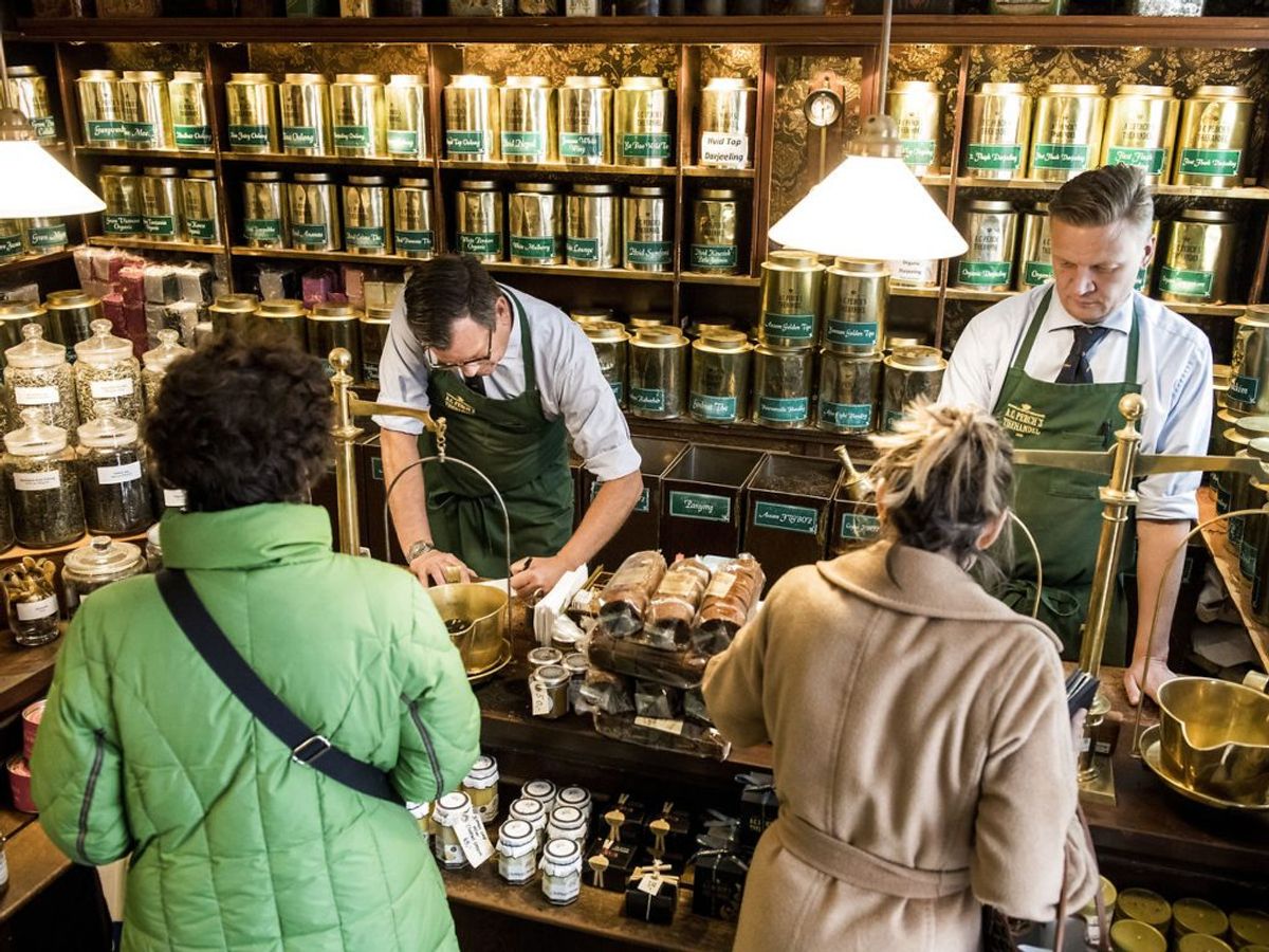 Spørg ind til teen og dens oprindelse hos din forhandler. Kilder: Dansk Tesammenslutning, vinder af Tea Masters Cup Yao Chen Foto: Asger Ladefoged /Ritzau Scanpix