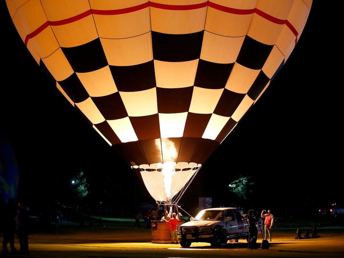 14. november steg mange smukke luftballoner til vejr i den international ballonfestival. KLIK for flere billeder. (Foto: ULISES RUIZ/Scanpix).