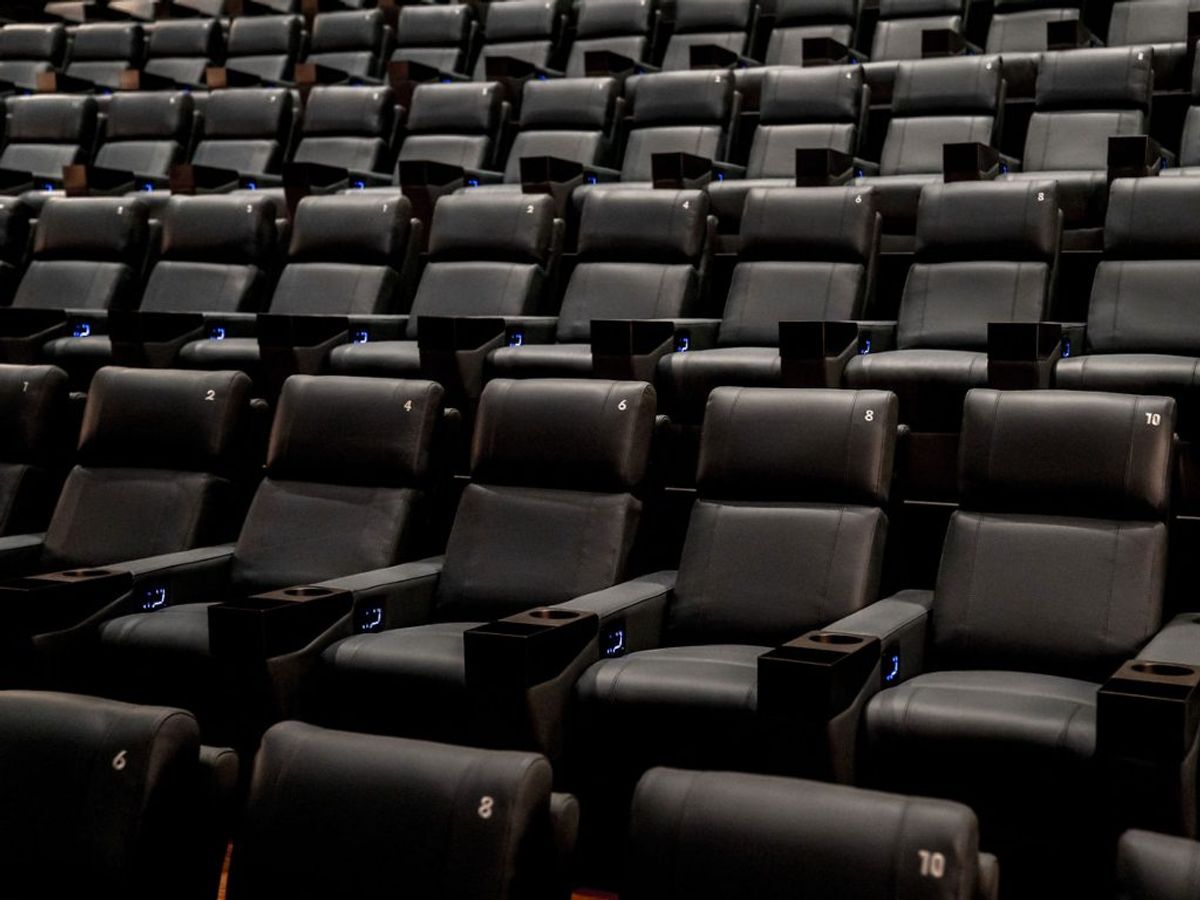 Alle kulturelle tilbud som biografer, teatre og biblioteker skal holde lukket. Foto: Asger Ladefoged/Scanpix.