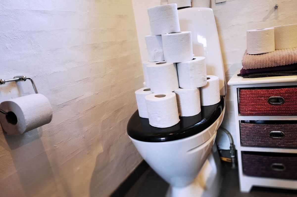 Små stykker pap – som for eksempel fra toiletruller – kan fint komposteres.
Kilde: Family Handyman. Foto: Scanpix.