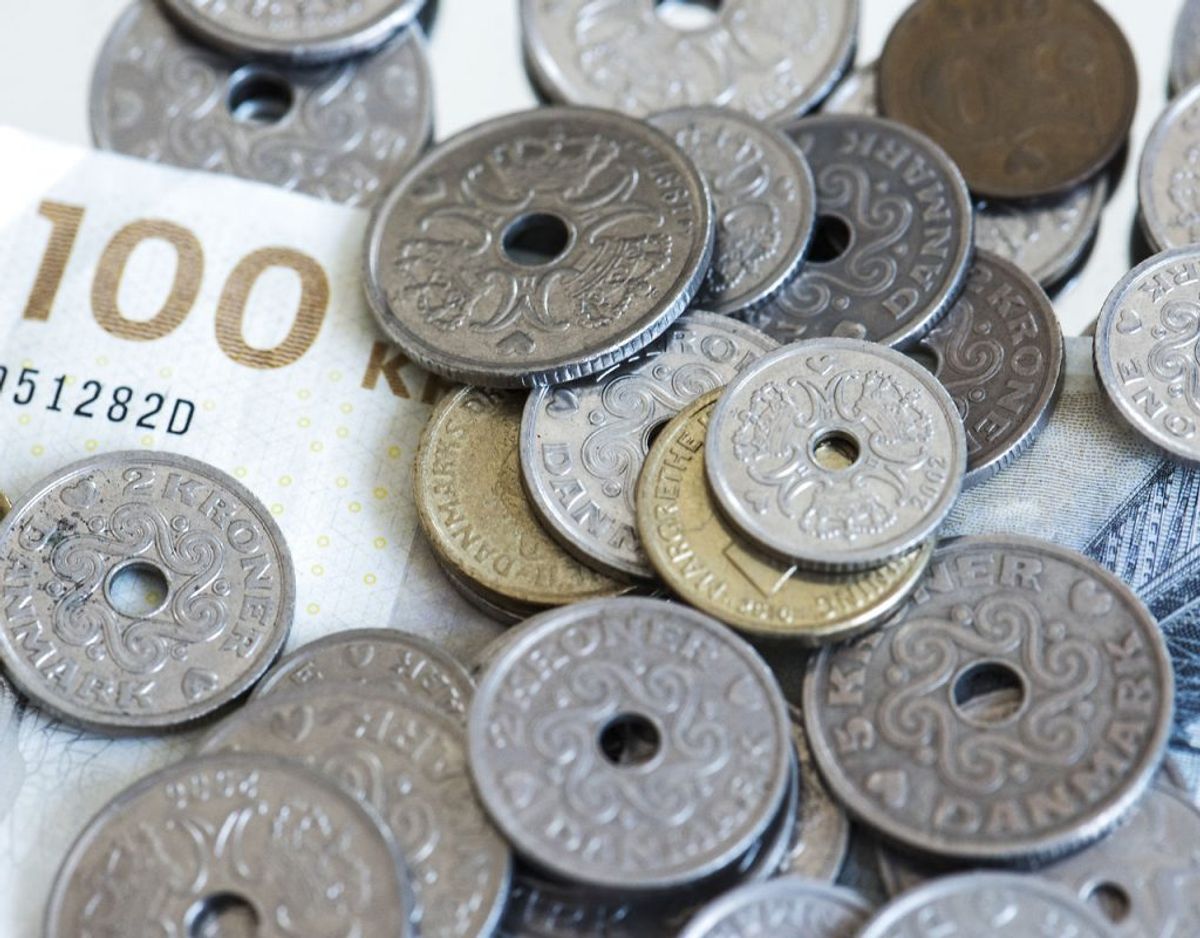 Overvejer du at skifte bank for at undgå renterne? KLIK VIDERE OG SE, HVILKE PAPIRER DU SKAL HAVE MED TIL ET MØDE MED EN NY BANK (Foto: Kristian Djurhuus/Scanpix)