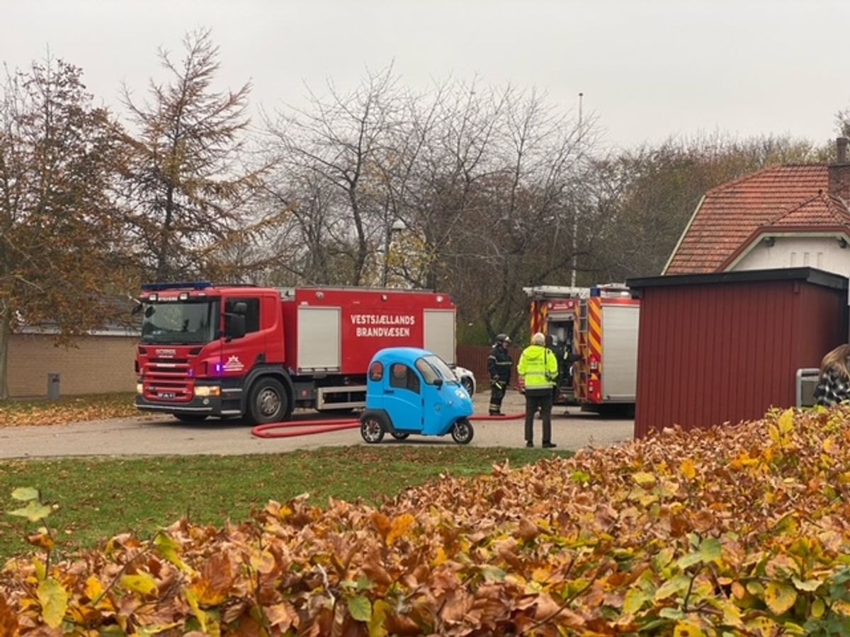 Tirsdag eftermiddag opstod der brand i et passagertog. KLIK for flere billeder. Foto: Presse-fotos.dk.