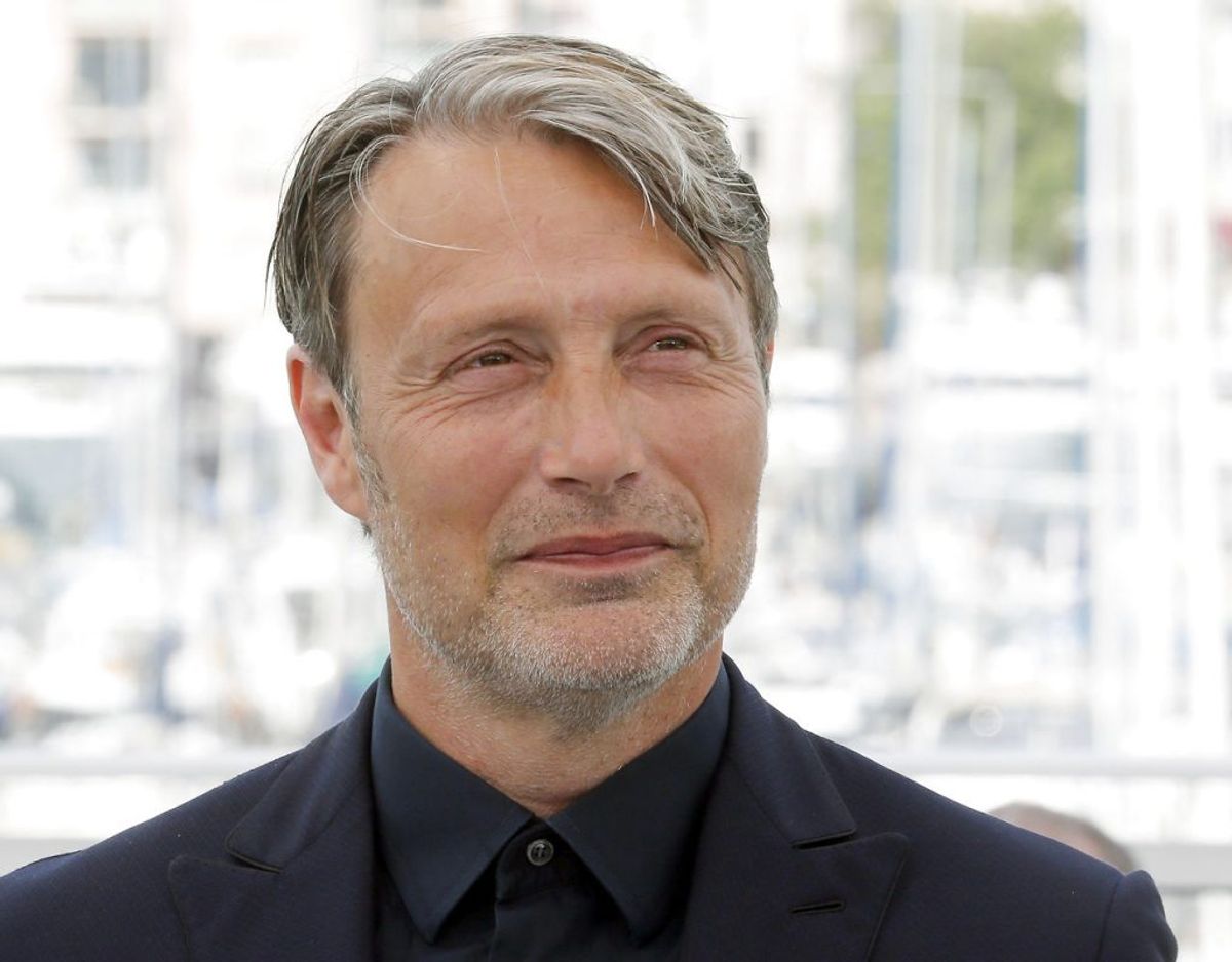 Danske Mads Mikkelsen er ifølge flere internationale medier i spil til at tage over for Johnny Deep i den kommende Hollywood-film i ‘Fantastics Beasts’ serien. Klik videre i galleriet for flere billeder. Foto: Scanpix/REUTERS/Regis Duvignau