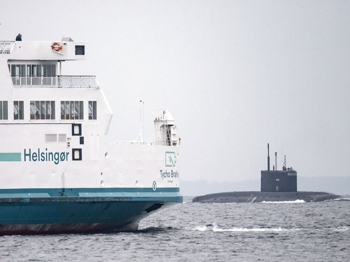Mandag var en russisk ubåd ‘på besøg’ i Øresund. KLIK for flere billeder. (Foto: 50090 Johan Nilsson/TT/Ritzau Scanpix)