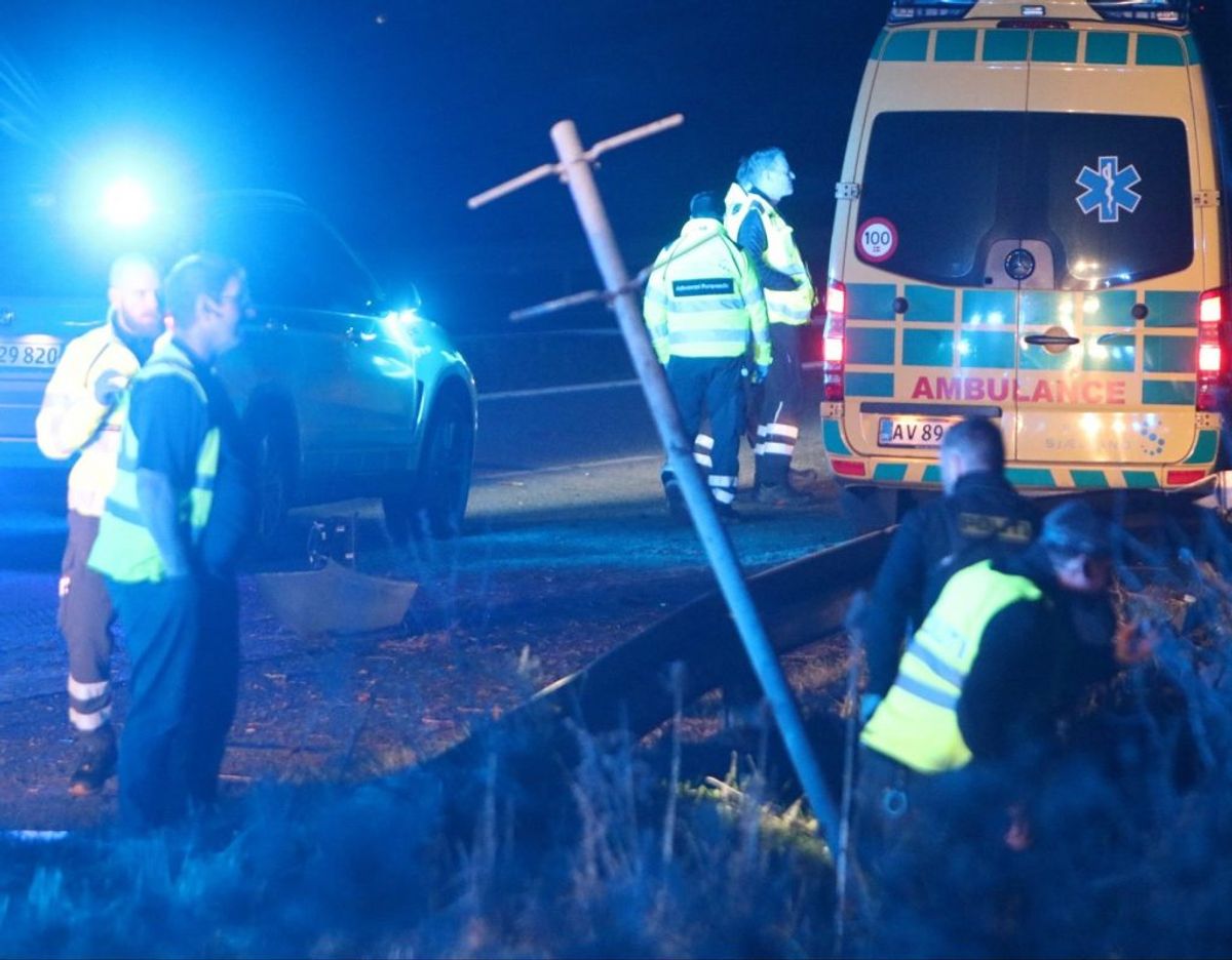 Manden blev fundet i grøften og kort efter erklæret død. KLIK FOR MERE. Foto: Presse-fotos.dk