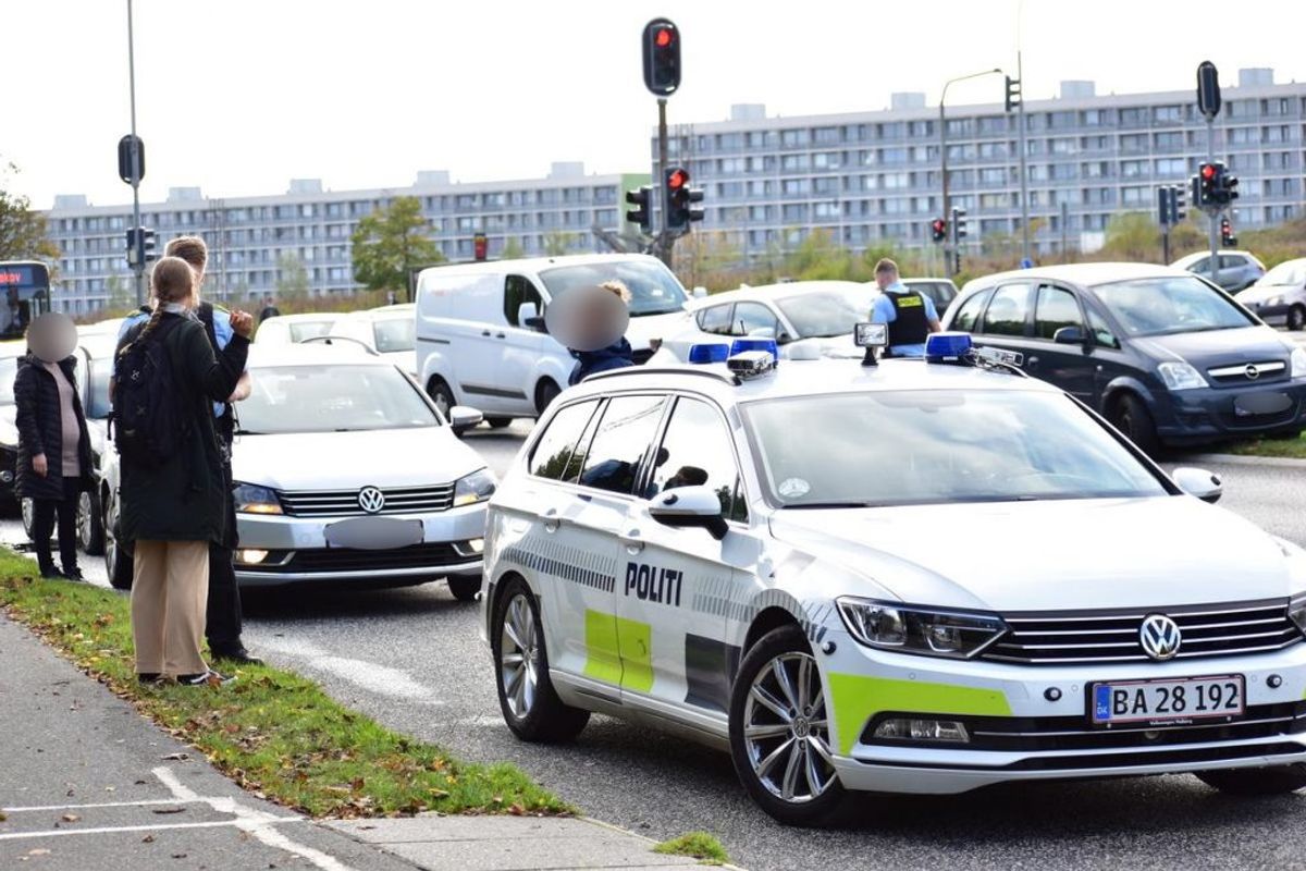 En 23-årig kvinde er tirsdag blevet dræbt i en ulykke. KLIK for flere billeder. Foto: Øxenholt Foto.