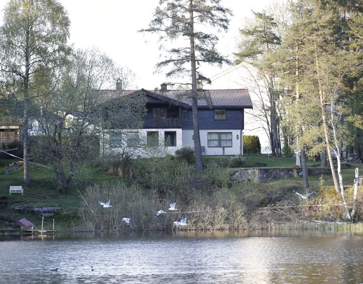 Politiet mener fortsat, at familiens hjem er at betragte som et gerningssted. Foto: Vidar Ruud / NTB scanpix