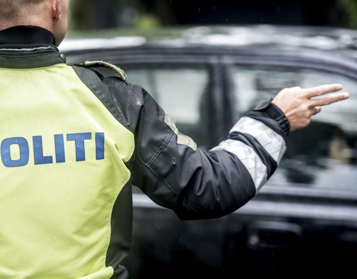 Politiet er blevet blandet ind i en sag mellem en kvinde og en p-vagt, der begge siger, at de er blevet slået af modparten. Arkivfoto: Scanpix