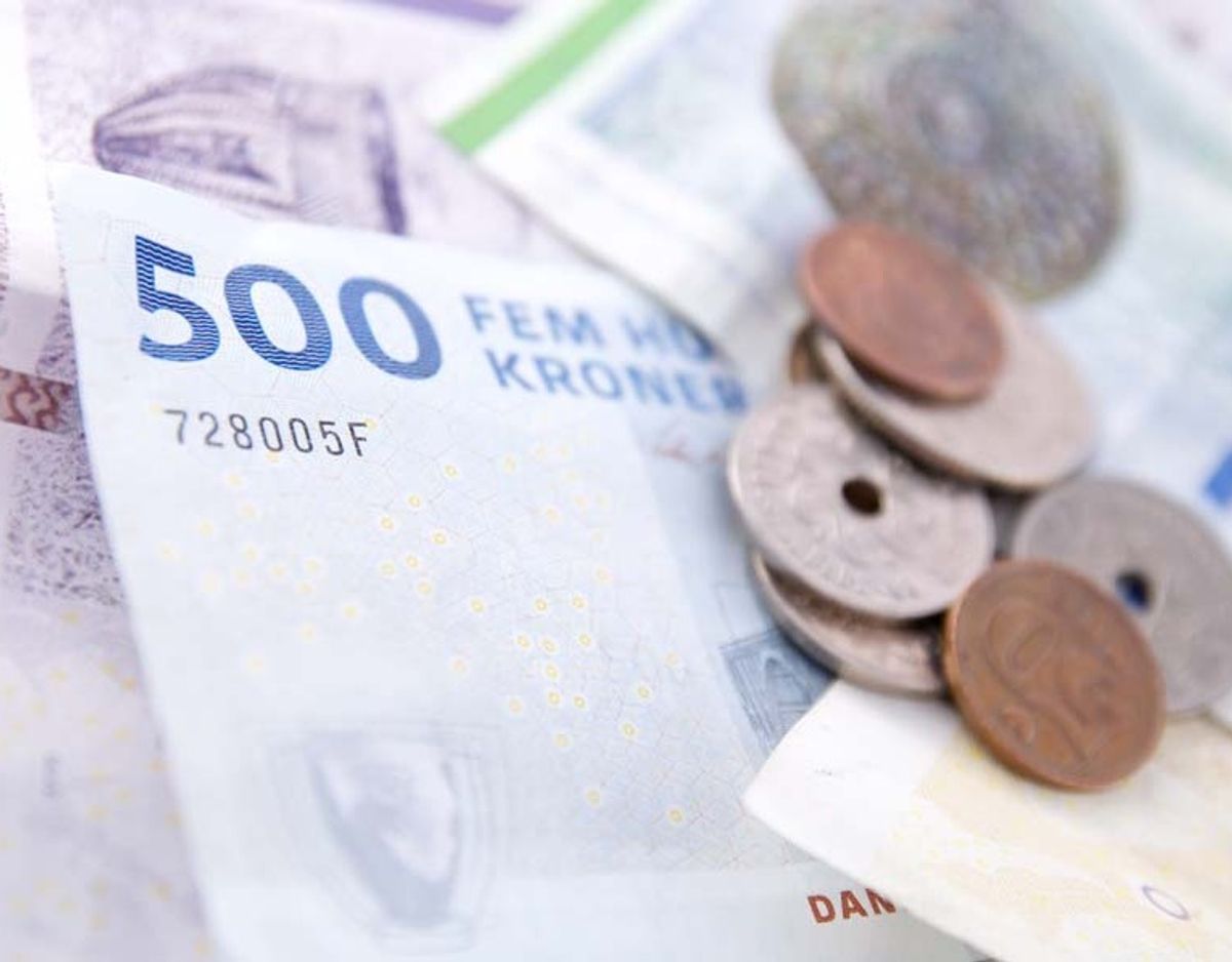 Årlig indkomst før skat: 100.000 – udbetaling på 4500 kroner efter skat.