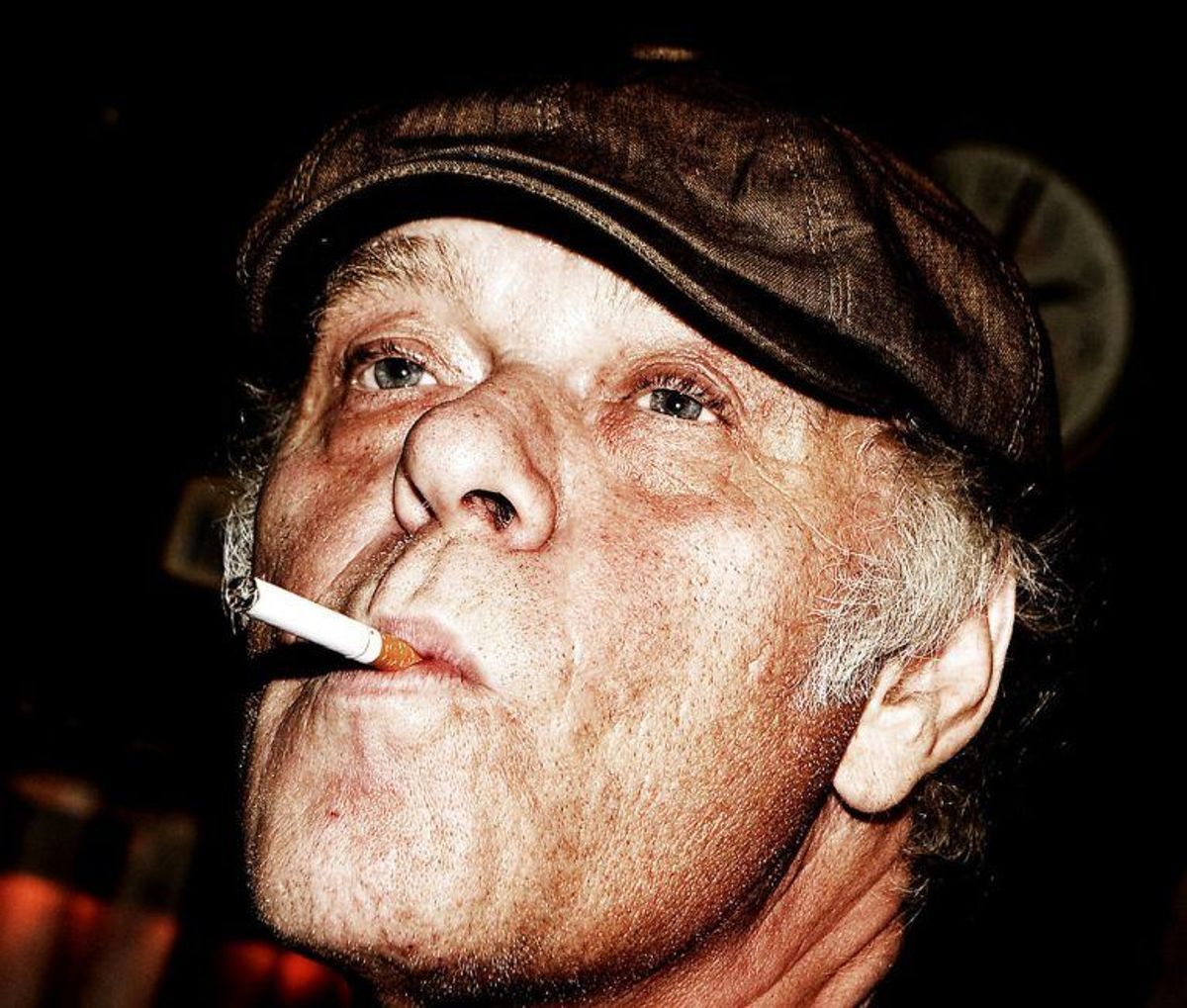 Kim Larsen, Thomas Helmig, Johnny Madsen og Klaus Kjellerup holder pressemøde om deres nye antirygeforbuds band Den gule negl.