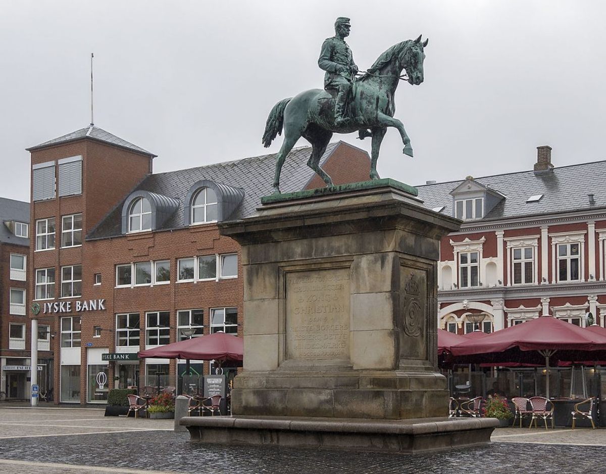 På Torvet i Esbjerg besøgte en mand sportsbaren Homerun – han blev overfaldet. Gerningsmanden har meldt sig selv. Arkivfoto: Scanpix