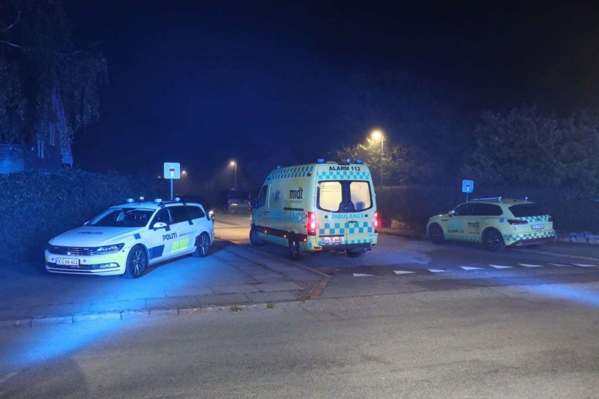 Politiet efterforsker en brand i en lejlighed som påsat. KLIK for flere billeder. Foto: Øxenholt Foto.