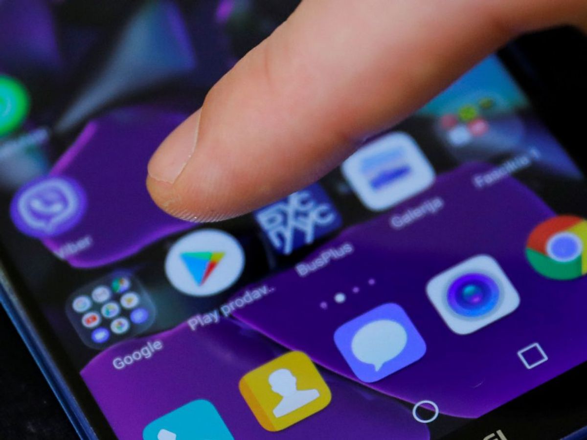 Der er fundet flere apps, der kan downloades fra Google Play-butikken, som forbydes. KLIK VIDERE OG SE FLERE BILLEDER. Foto: REUTERS/Marko Djurica/Illustration
