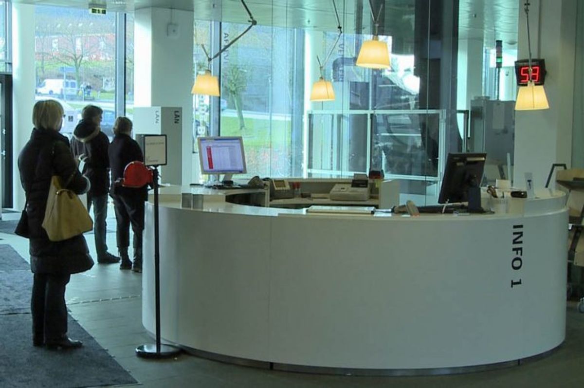 Du bør heller ikke gøre det på biblioteket. Arkivfoto.
