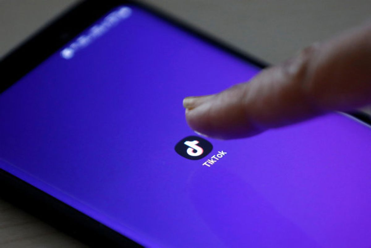 Appen TikTok er eksploderet i antal brugere, også herhjemme i Danmark, hvor mellem 100.000 og 200.000 især børn og unge ned til ti år bruger video-appen. KLIK videre i galleriet og se en række apps, som der tidligere er blevet advaret mod af forskellige myndigheder. Foto: Danish Siddiqui/Reuters