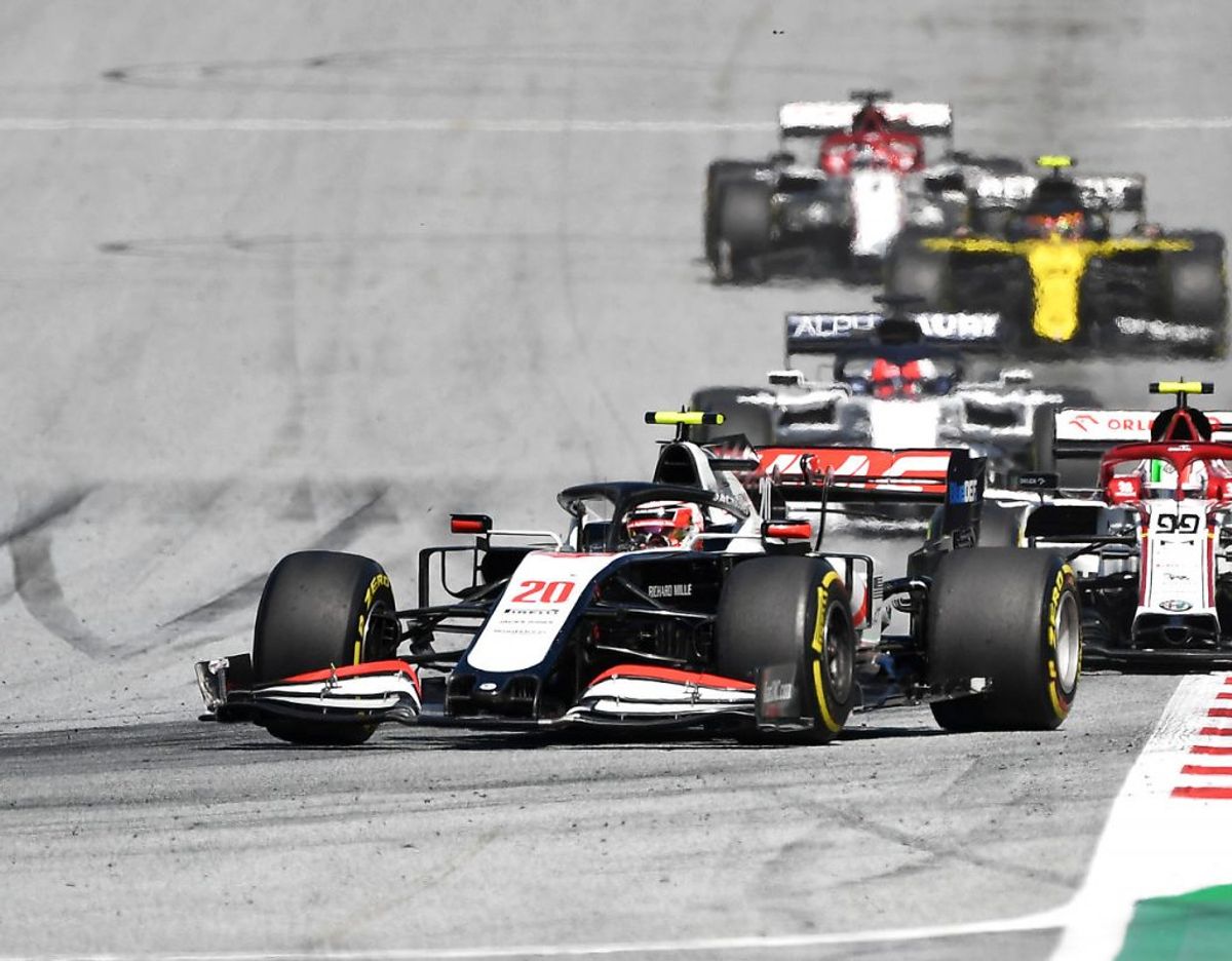På 26. omgang af grandprixet i Østrig er Magnussen ude. Foto: Scanpix