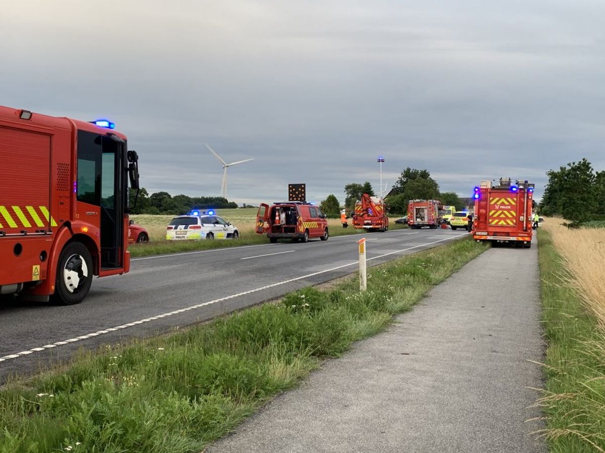 Flere meldes i livsfare efter ulykken. Foto: Øxenholt Foto/Peter Krog
