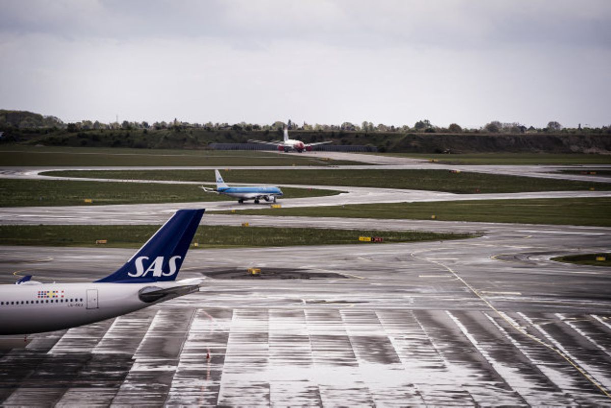 Normalt er der 83.000 rejsende igennem Københavns Lufthavn dagligt. I april er det faldet til færre end 900 dagligt. Der holder knap 100 fly langtidsparkereret i lufthavnen. (Arkivfoto). Foto: Liselotte Sabroe/Scanpix