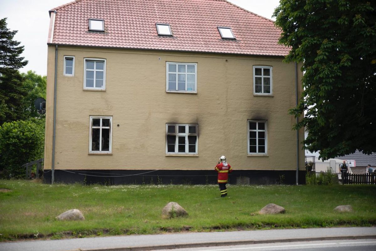 En mand er blevet anholdt. Han er mistænkt for forsætlig brandstiftelse. Foto: Presse-fotos.dk
