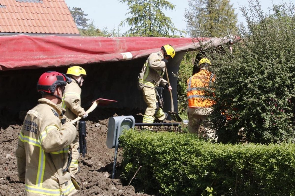 Redningsindsats i gang i Brønshøj. Foto: Presse-fotos.dk