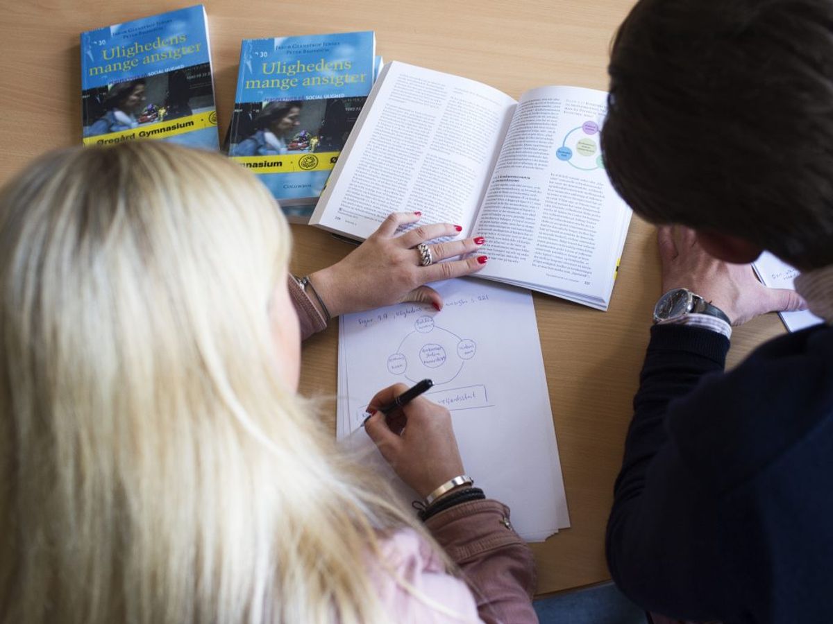 HØJ SMITTERISIKO: Gymnasiale uddannelser (stx, hhx, htx og hf) på nær elever 3.g, 2.hf., ASF-klasser på alle årgange. (Foto: David Leth Williams/Ritzau Scanpix)