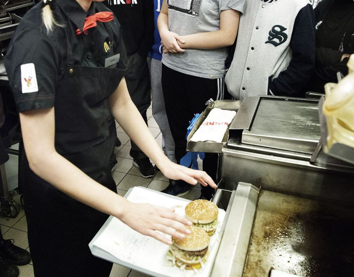 I Danmark er det ikke en kultur, som McDonald’s Danmark genkender. Ifølge tilfredshedundersøgelser blandt personalet, så trives størstedelen i jobbet. Foto: Erik Refner/Ritzau Scanpix
