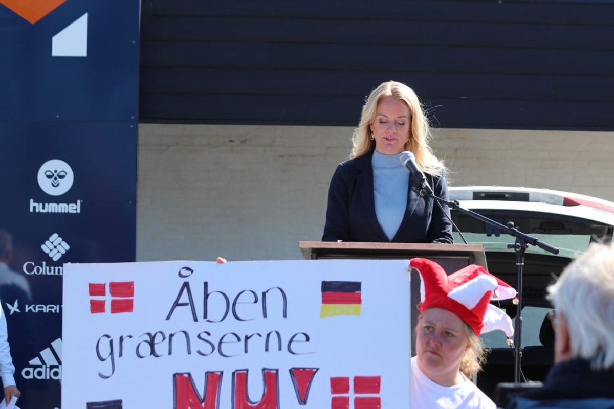 Søndag er der demonstration for åbne grænser ved den dansk-tyske grænse. KLIK FOR FLERE BILLEDER FRA STEDET. Foto: Presse-fotos.dk