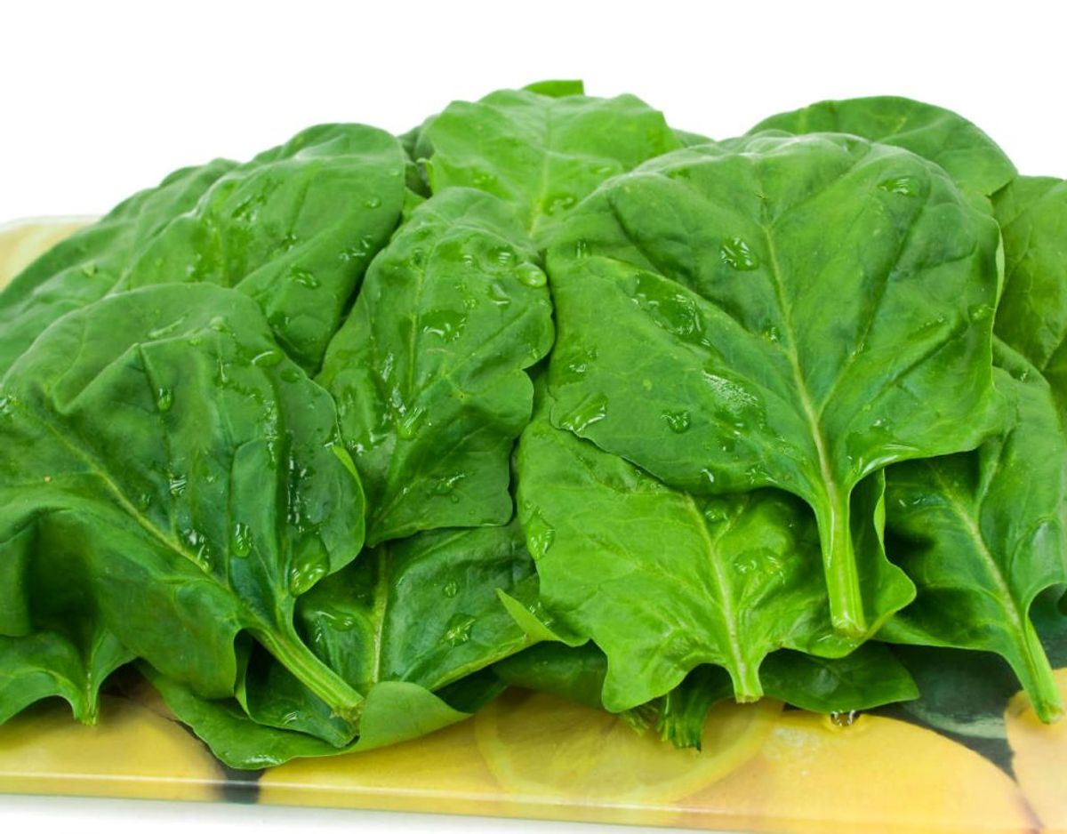 Spinat er fuld af C-vitamin, men derudover indeholder det også antioxidanter og beta-karoten. Foto: Scanpix/ Genre