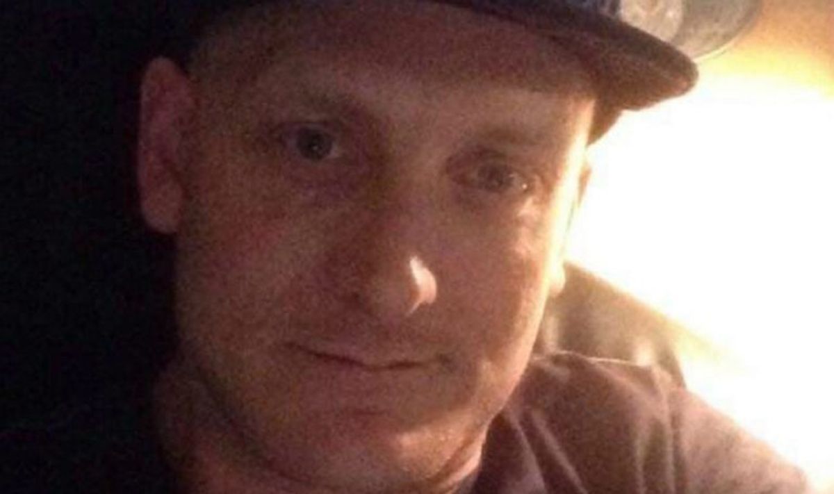 Daniel Jepsen fra Aarhus vil sende en gave til sine kammerater i Sdr. Omme Fængsel. Foto: TV2 Østjylland/Privat