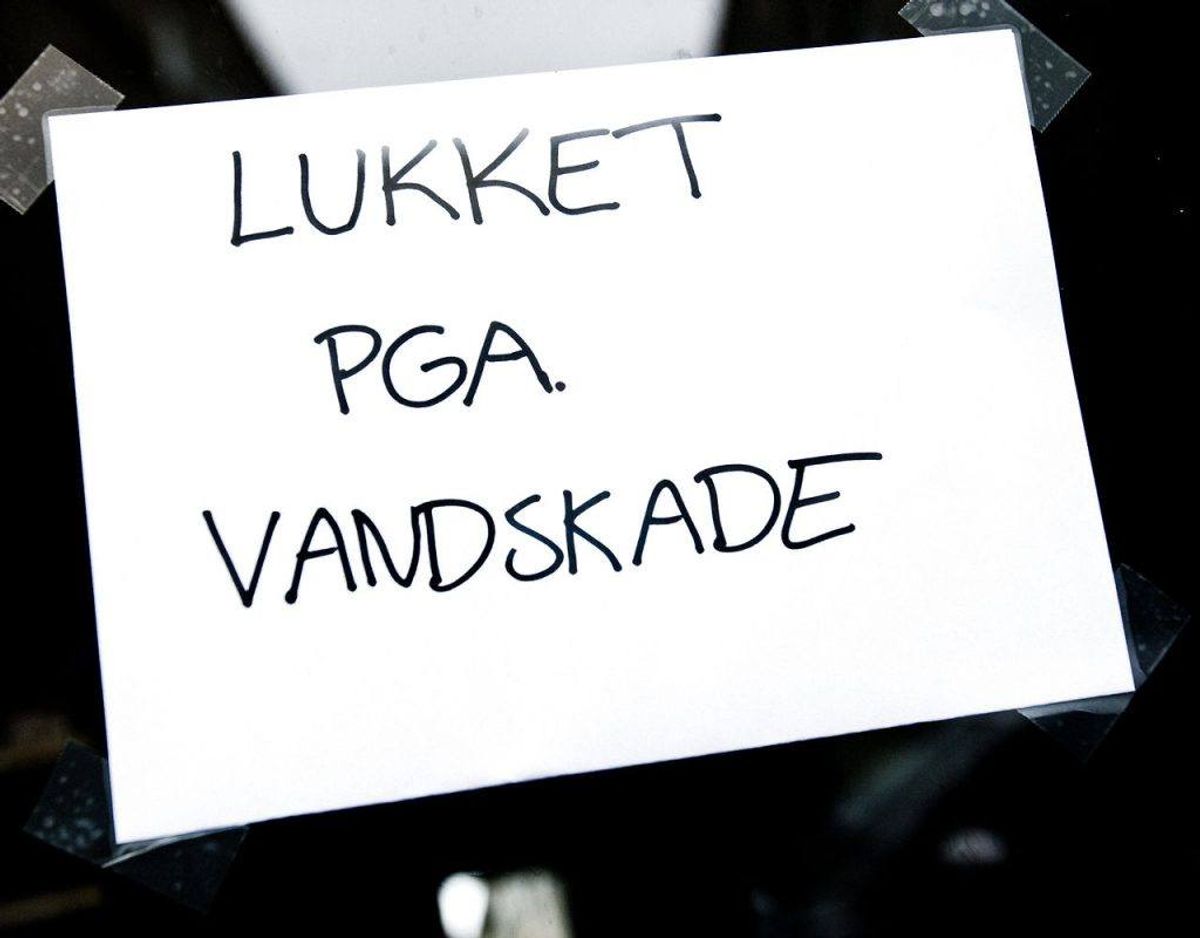 Nedbring hurtigst muligt fugtigheden i lokaler og udstyr ved hjælp af affugtningsudstyr.
Tør også gerne eventuelt udstyr, hvis du driver virksomhed. Foto: Scanpix
