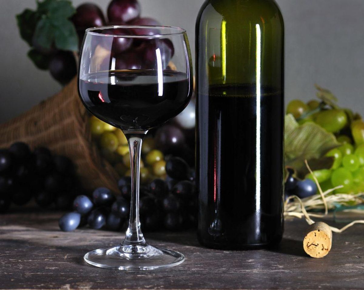 Vin og druesaft. Foto: Colourbox.