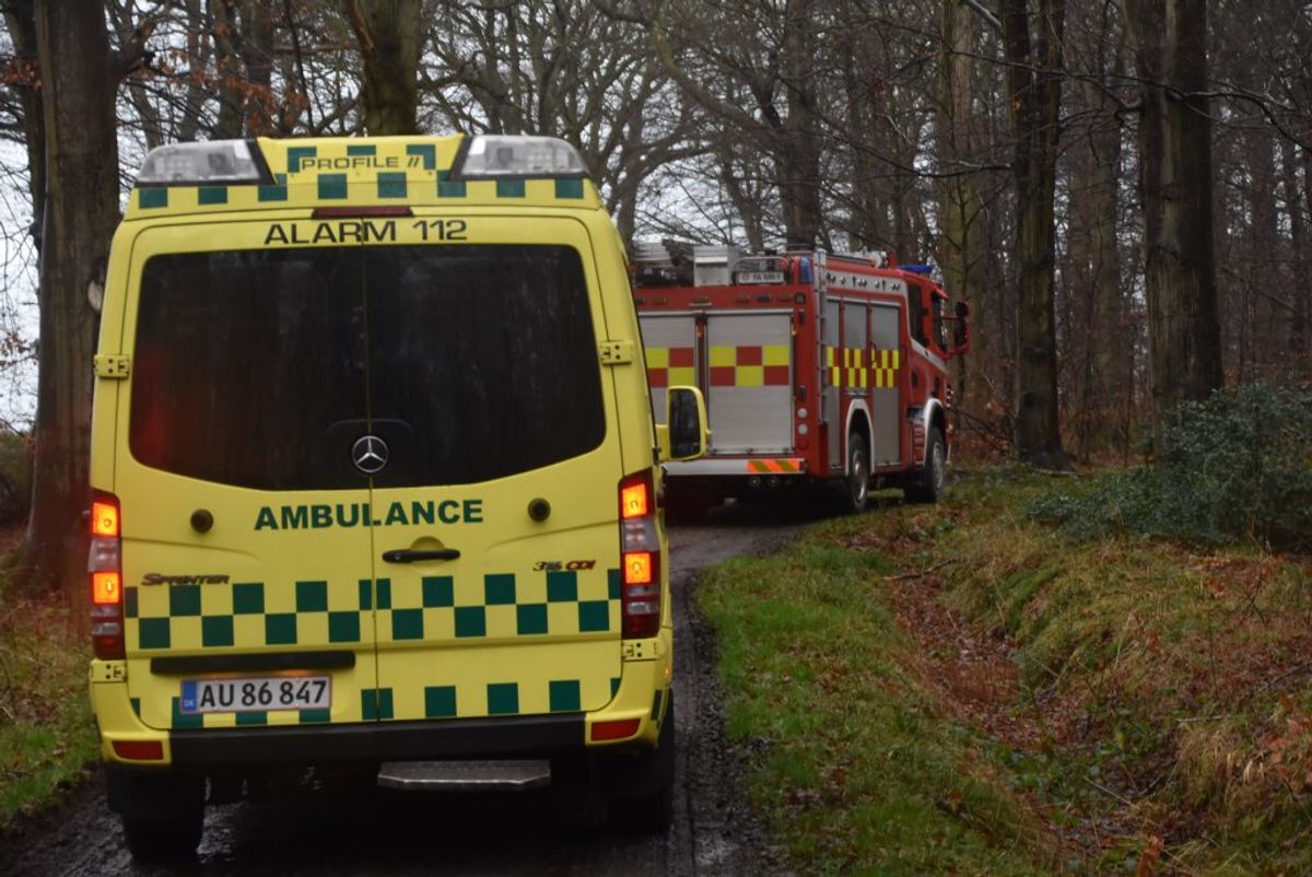 En person er søndag fundet død i vandet ud for Trelde Næs. Foto: Presse-fotos.dk. KLIK VIDERE OG SE FLERE BILLEDER.