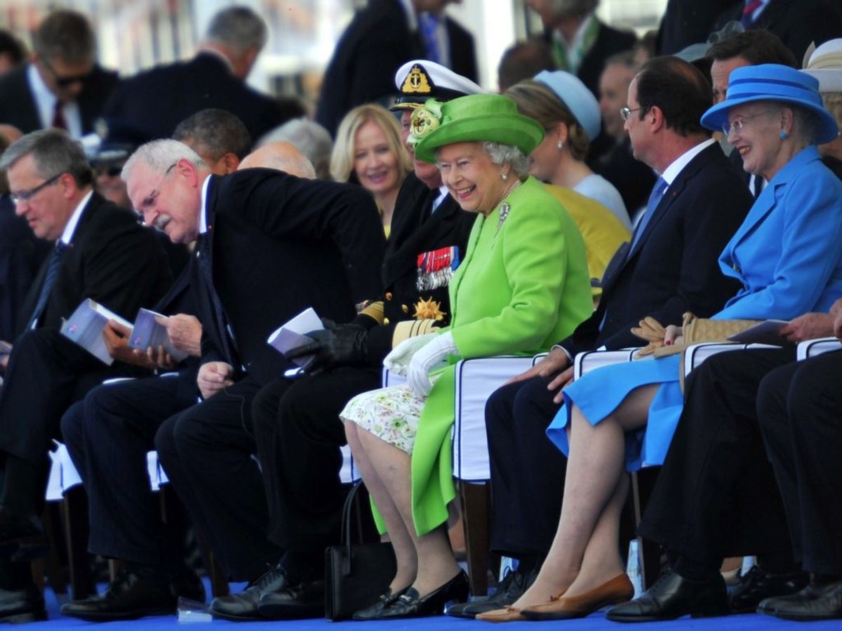 Der løftes nu en del af sløret for, hvad den engelske dronning Elizabeth vil sige i sin traditionelle juletale. Arkivfoto: Scanpix.