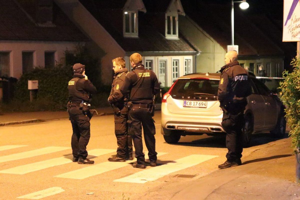 En mand er fundet død. KLIK VIDERE OG SE FLERE BILLEDER. Foto: Presse-fotos.dk