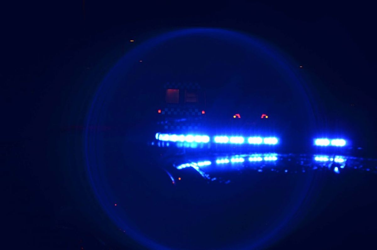 Politiet efterlyser en bil.