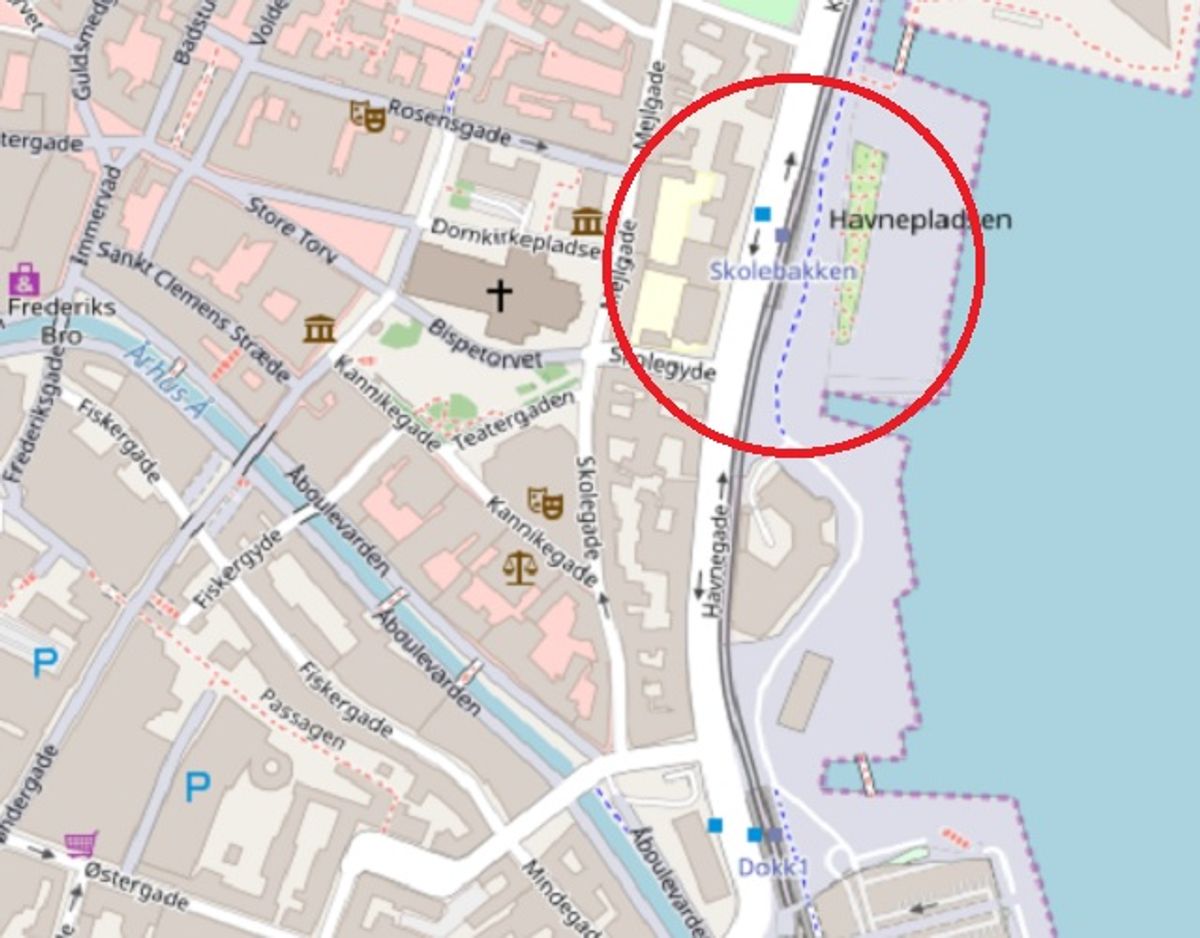 Det var her, de tre personer faldt i vandet. Foto: ©OpenStreetMap-bidragsydere.