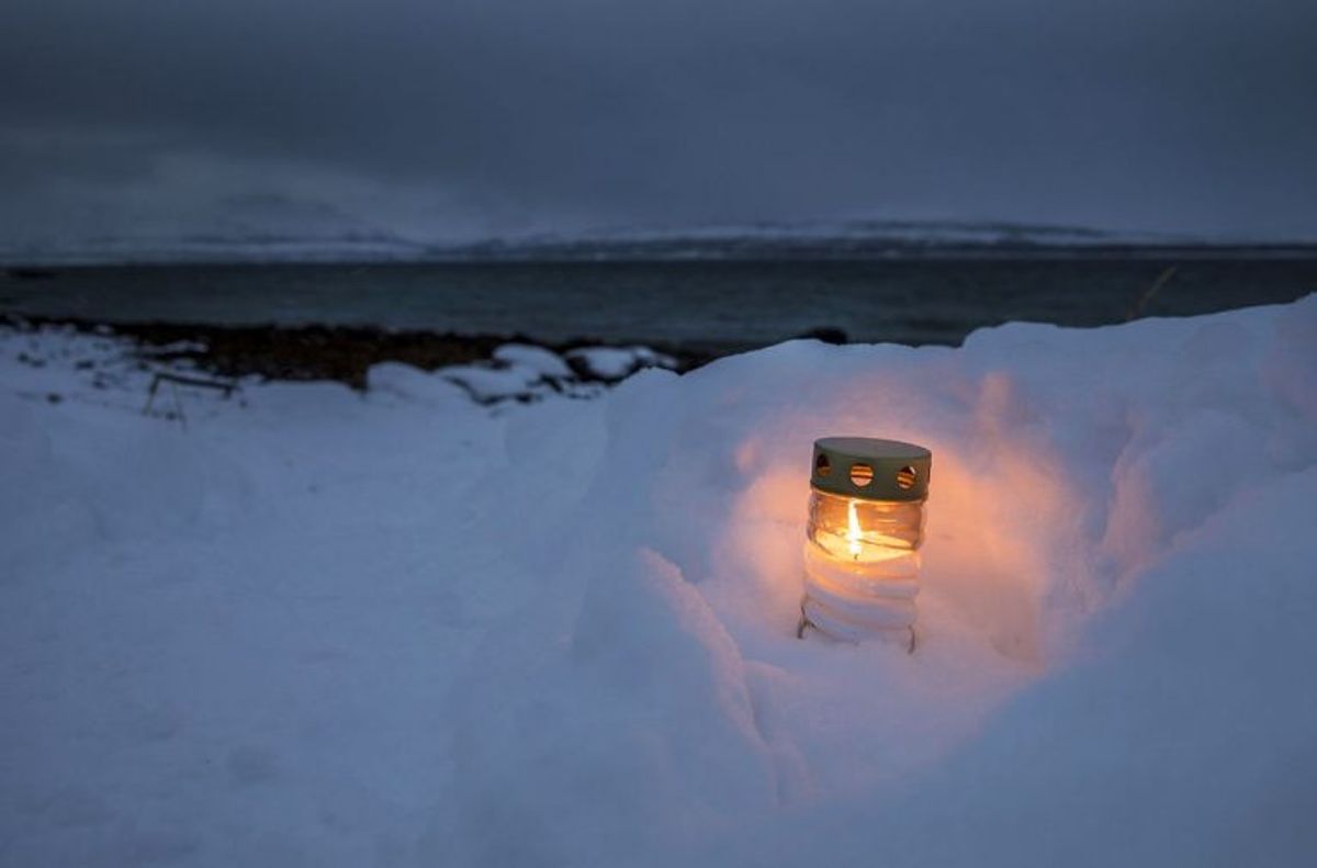 De afdøde mindes. Foto: Scanpix